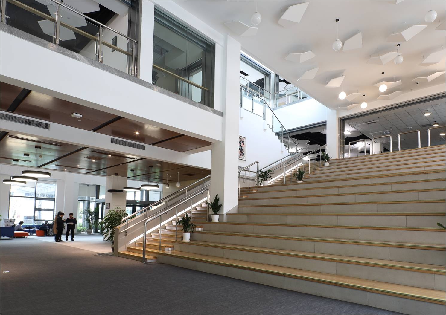 桐鄉(xiāng)耀華學(xué)校