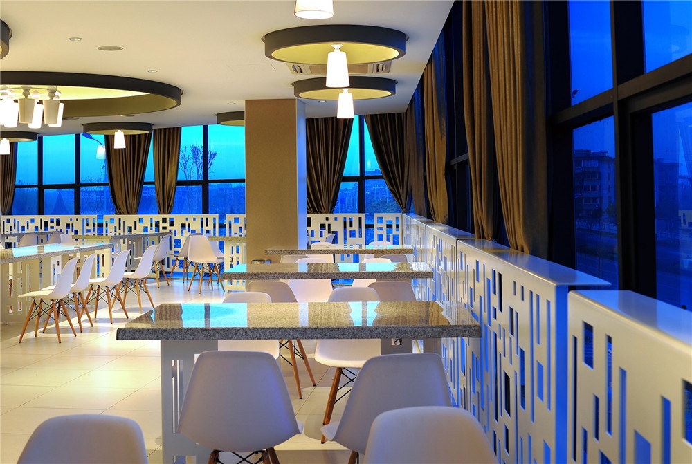 利恩總部辦公大樓室內(nèi)設(shè)計(jì)